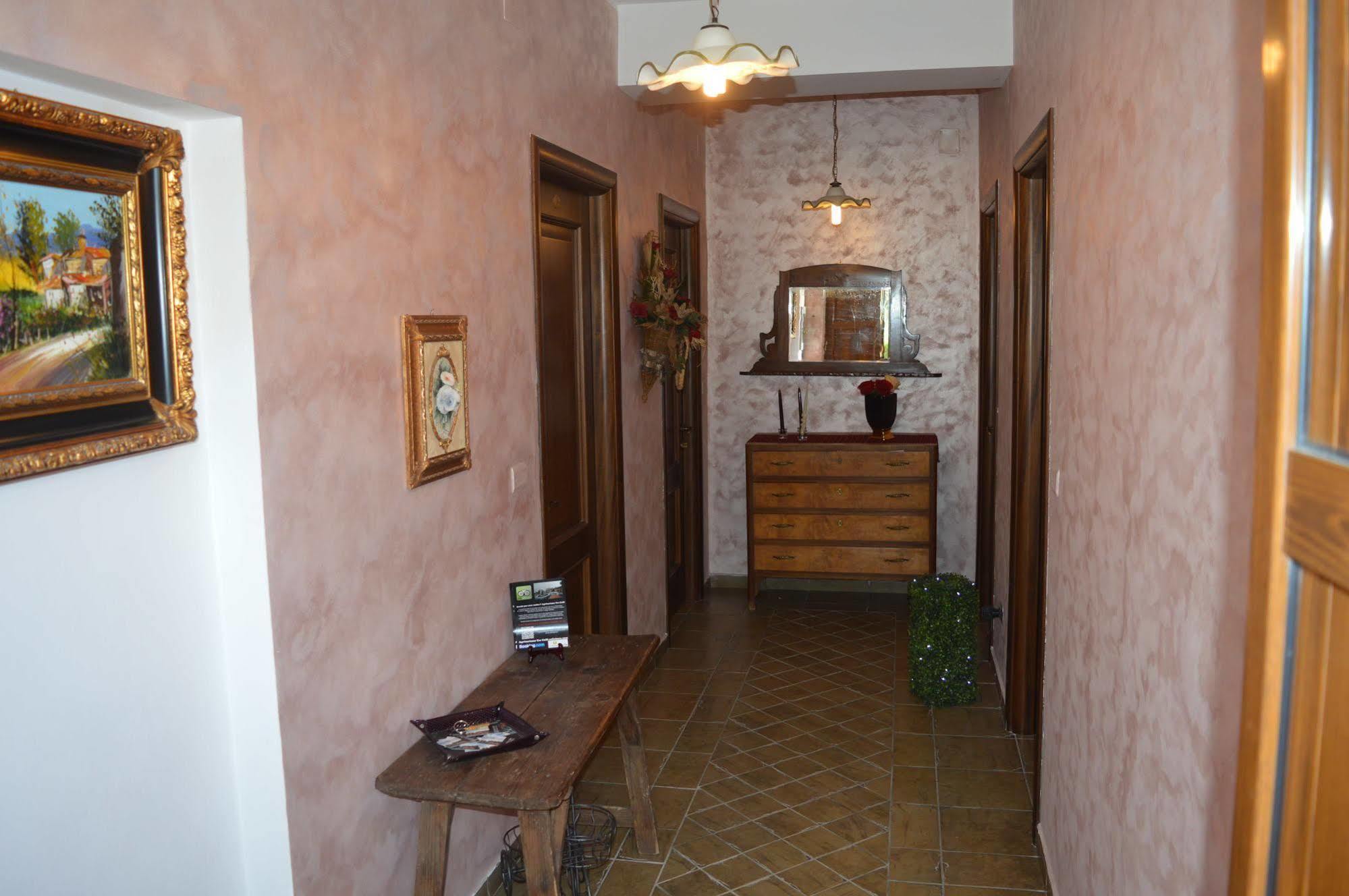 Tre Colli Agri Farm stay *